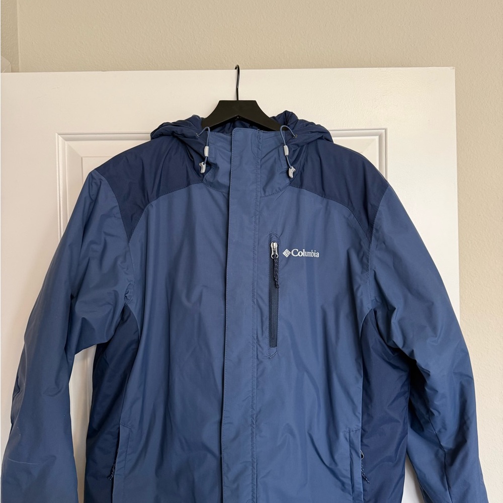 Columbia Men's Two-Tone Blue Performance Jacket